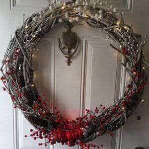 Handmade Modern rustic 27 in Wreath.